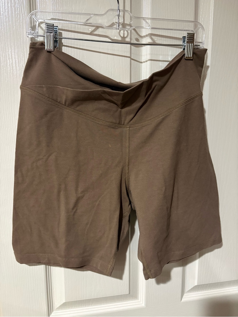 Old Navy Brown V-Waist Bike Shorts